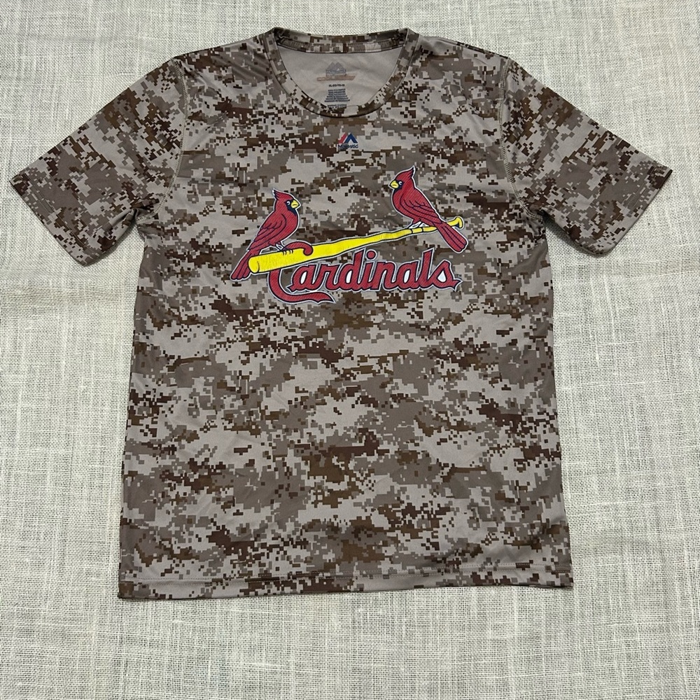 St Louis Cardinals Majestic
Coolbase MLB Baseball Digi
Camo Youth dri-fit XL